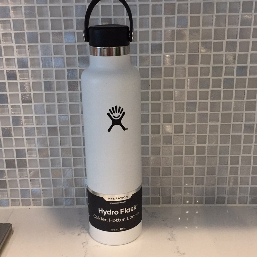 Hydro flask NEW 24oz White